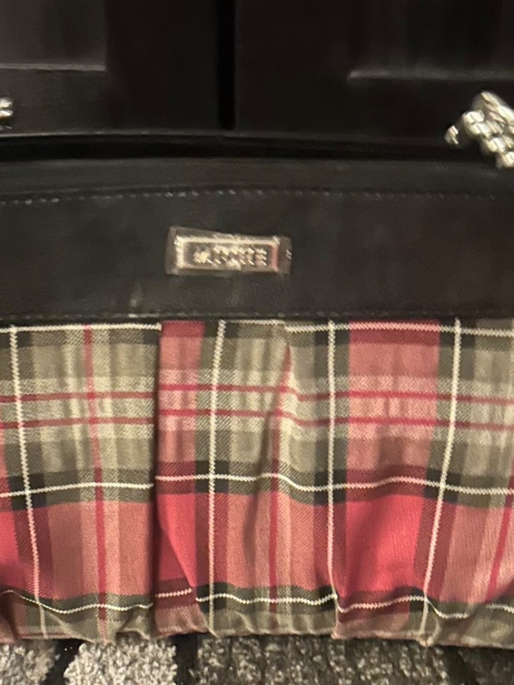 Purse with 9 Shells - Picture 6 of 11
